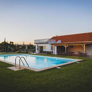 3* Bed & Breakfast With Pool & Garden By Host Wise